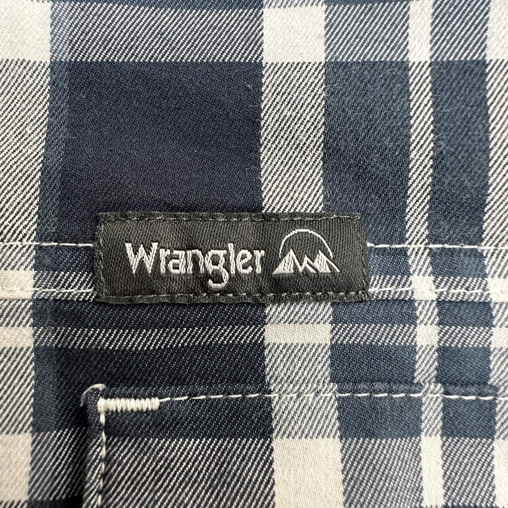 Wrangler Shirt Mens XL Blue Plaid Short Sleeve Button Up Vented Outdoor‎ Hiking - Picture 5 of 13